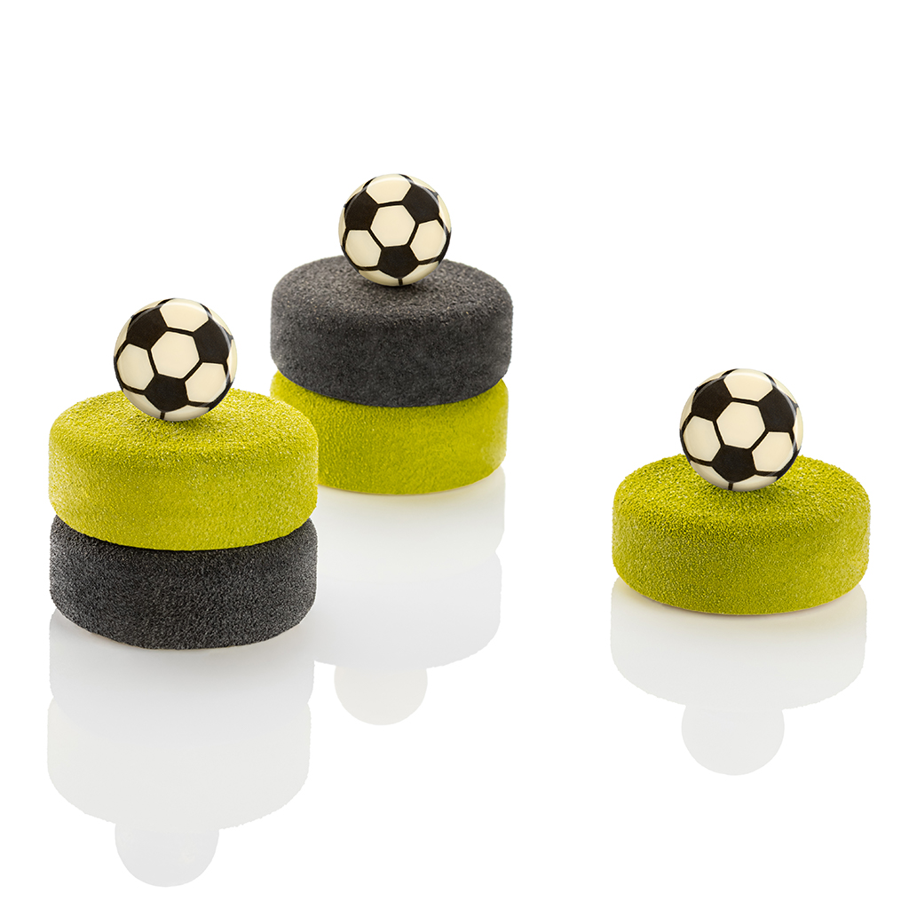 Football czekoladowa dekoracja deser