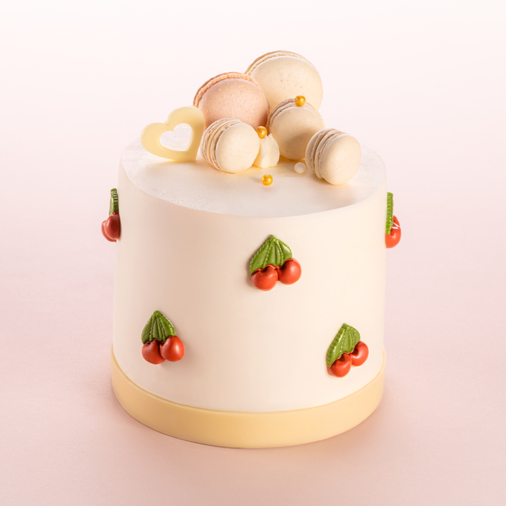 Tort z wisienkami